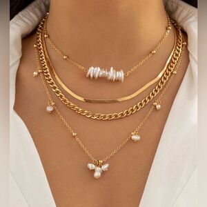 Boho pearl necklace M534